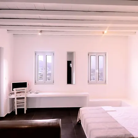 Rizes Aparthotel Livadi (Serifos)