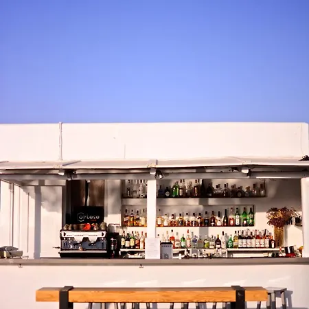 Rizes Aparthotel Livadi (Serifos)
